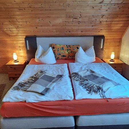 Leuchtturmblick - Ferienwohnung Fuer Die Familie In Grieben Insel Hiddensee Exteriör bild